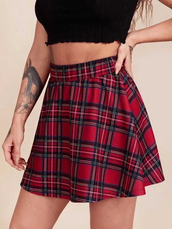 Saia estilo colegial com estampa xadrex